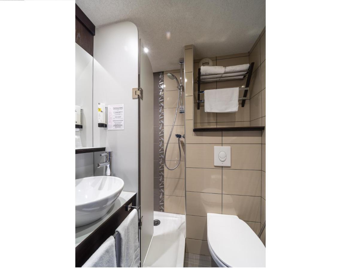 Logis Cottage Hotel Vandoeuvre-les-Nancy Ngoại thất bức ảnh