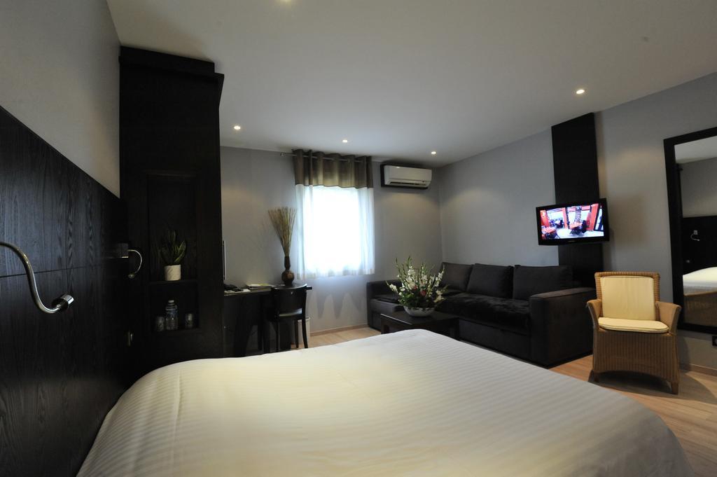 Logis Cottage Hotel Vandoeuvre-les-Nancy Ngoại thất bức ảnh